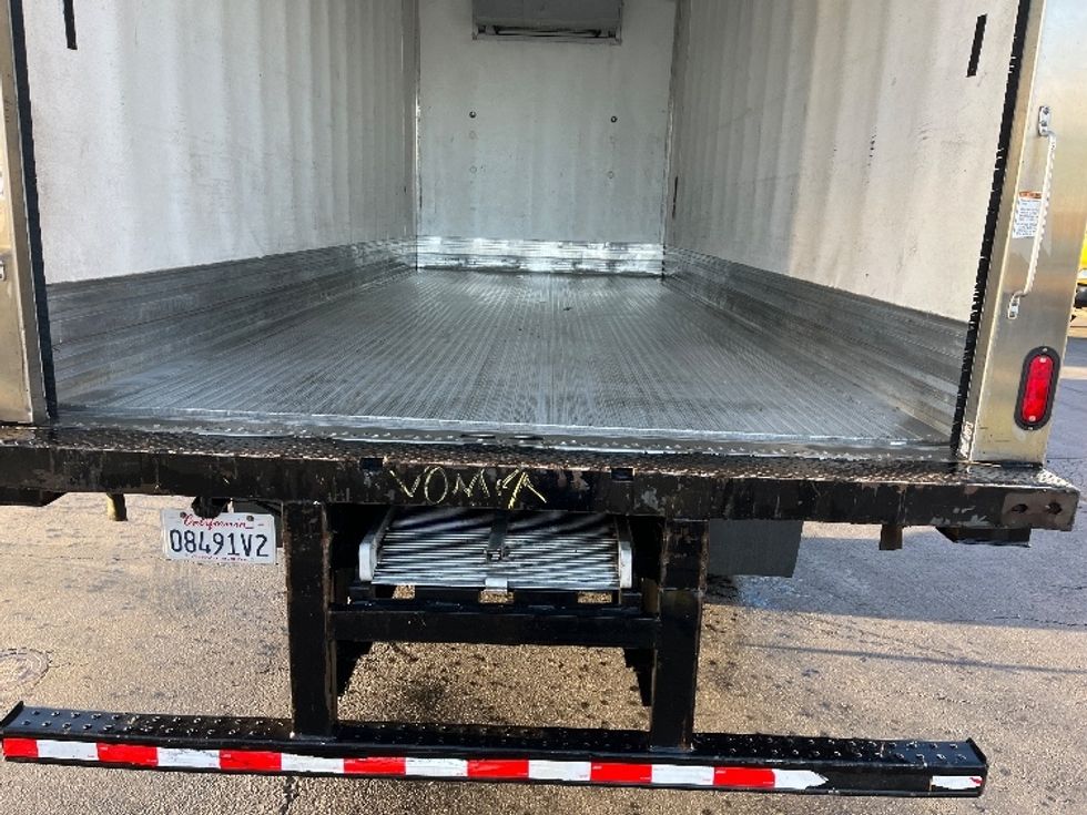 Refrigerated Truck-Light and Medium Duty Trucks-Freightliner-2020-M2-Torrance-CA-315,592\n\t\tmiles-$ 29,500 - Image 9