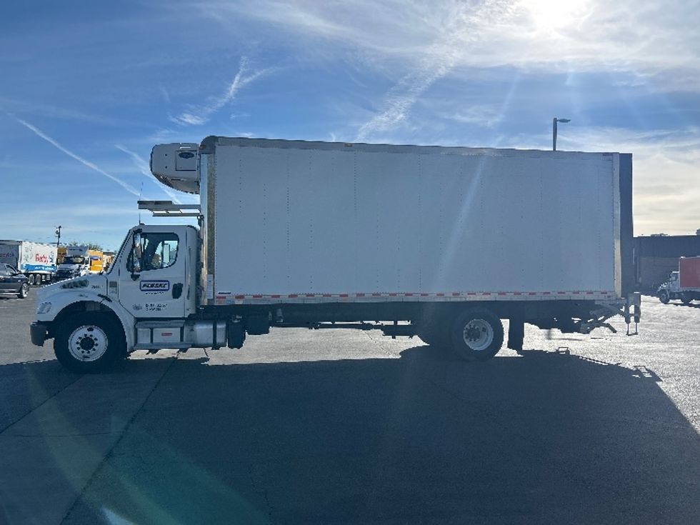 Refrigerated Truck-Light and Medium Duty Trucks-Freightliner-2020-M2-Tucson-AZ-191,599\n\t\tmiles-$ 61,000 - Image 4