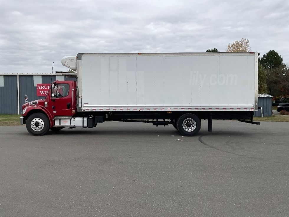Refrigerated Truck-Light and Medium Duty Trucks-Freightliner-2020-M2-Tukwila-WA-194,674\n\t\tmiles-$ 46,250 - Image 4
