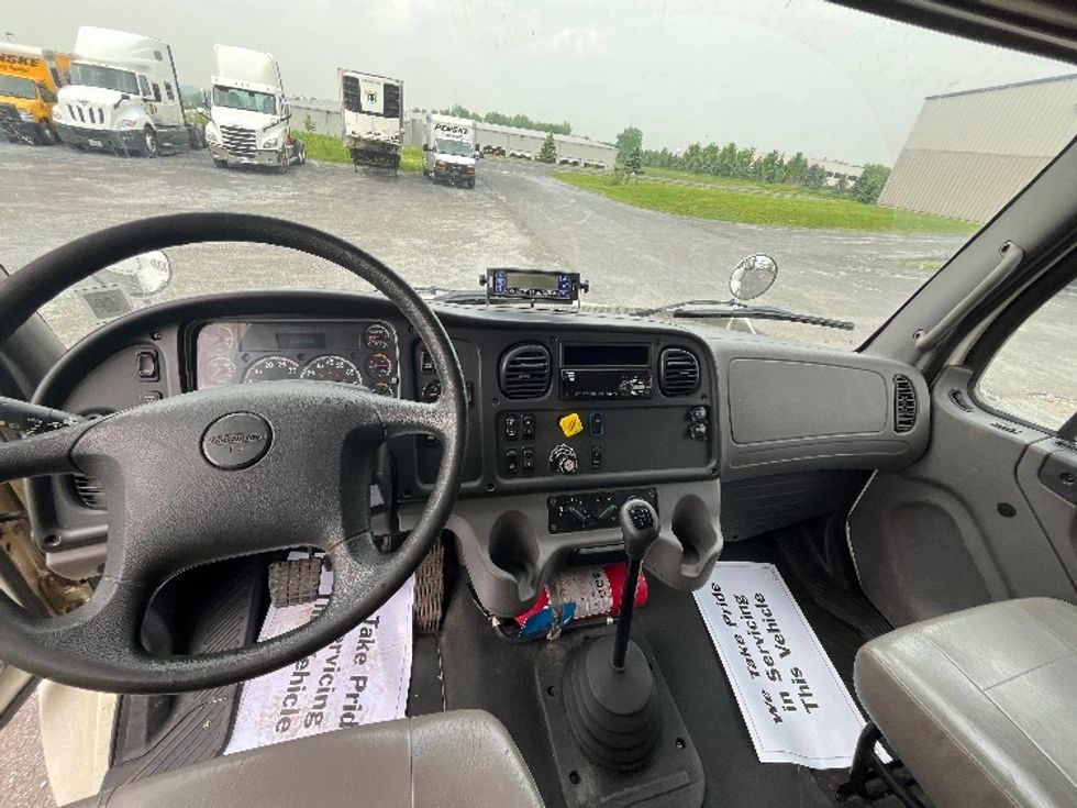 Refrigerated Truck-Light and Medium Duty Trucks-Freightliner-2020-M2-Watertown-NY-171,155\n\t\tmiles-$ 43,000 - Image 17