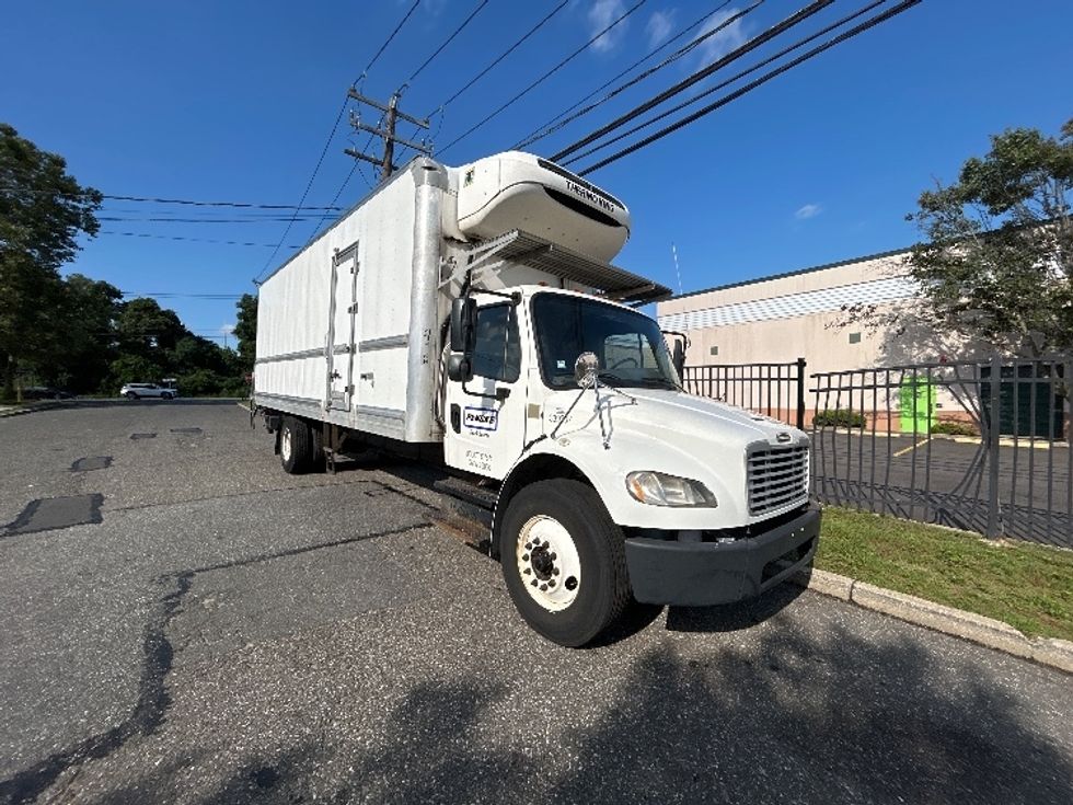 Refrigerated Truck-Light and Medium Duty Trucks-Freightliner-2020-M2-West Babylon-NY-176,161\n\t\tmiles-$ 53,500 - Image 1