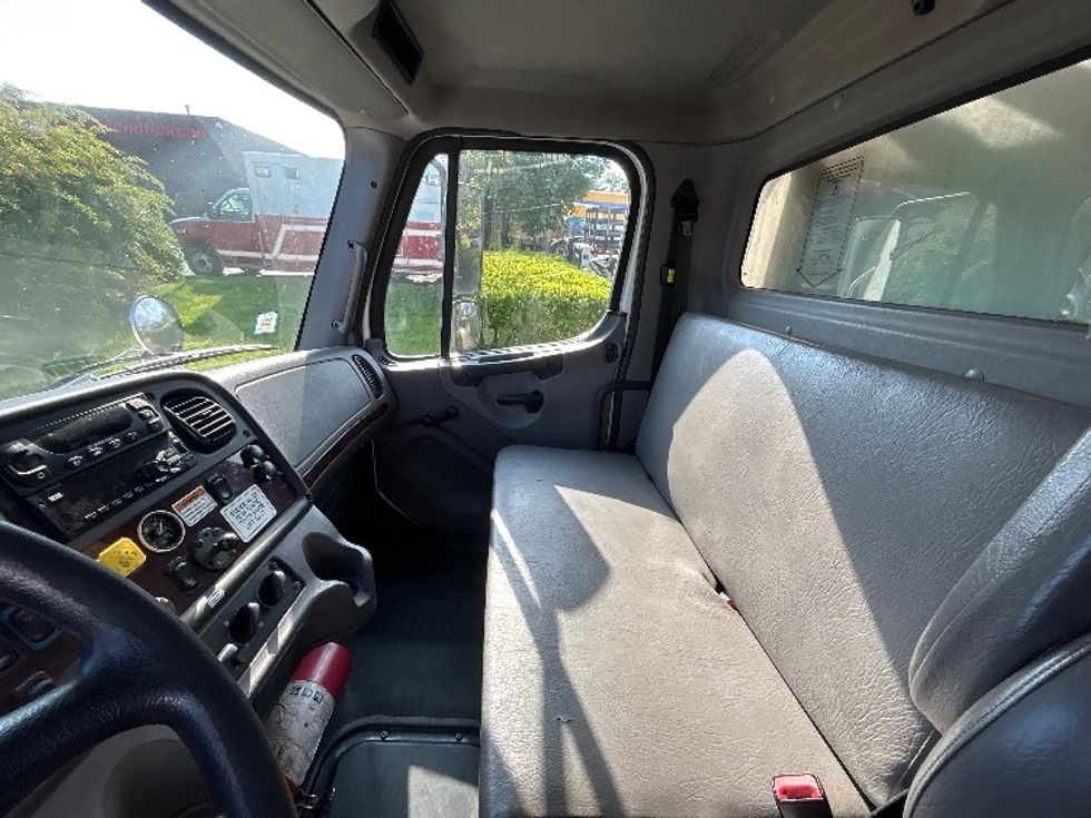 Refrigerated Truck-Light and Medium Duty Trucks-Freightliner-2020-M2-West Babylon-NY-176,161\n\t\tmiles-$ 53,500 - Image 19