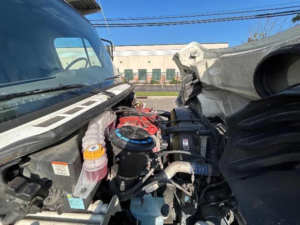 Refrigerated Truck-Light and Medium Duty Trucks-Freightliner-2020-M2-West Babylon-NY-176,161\n\t\tmiles-$ 53,500 - Image 23