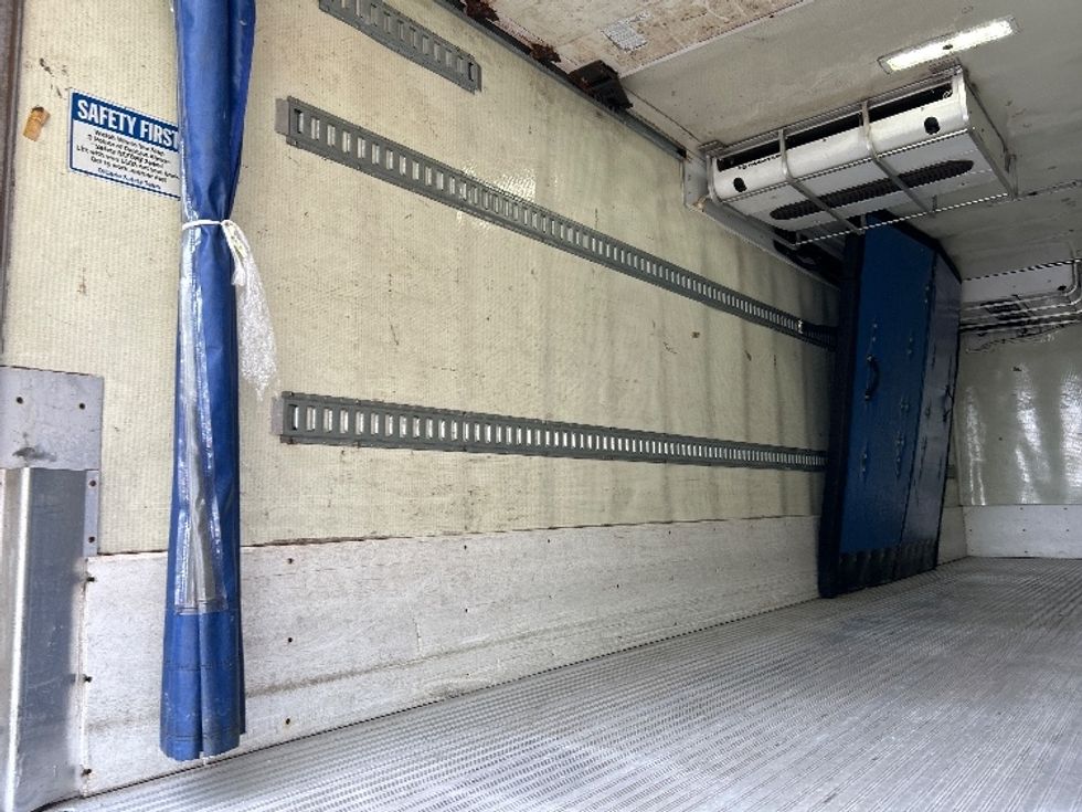 Refrigerated Truck-Light and Medium Duty Trucks-Freightliner-2020-M2-West Babylon-NY-186,580\n\t\tmiles-$ 46,500 - Image 11
