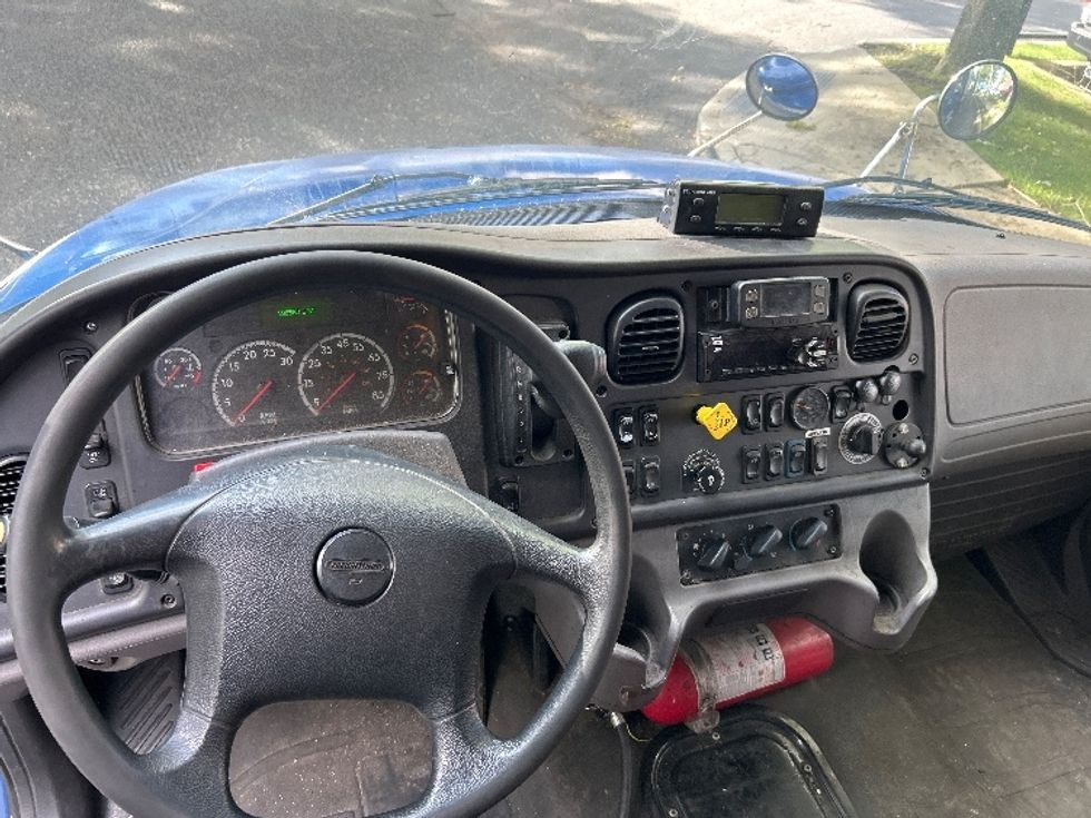 Refrigerated Truck-Light and Medium Duty Trucks-Freightliner-2020-M2-West Babylon-NY-186,580\n\t\tmiles-$ 46,500 - Image 18