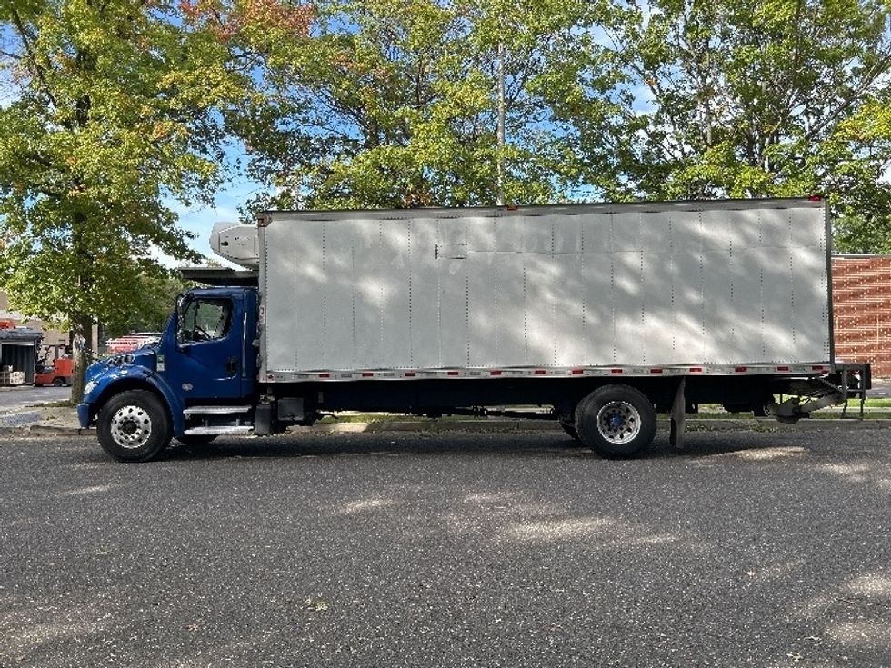 Refrigerated Truck-Light and Medium Duty Trucks-Freightliner-2020-M2-West Babylon-NY-186,580\n\t\tmiles-$ 46,500 - Image 4