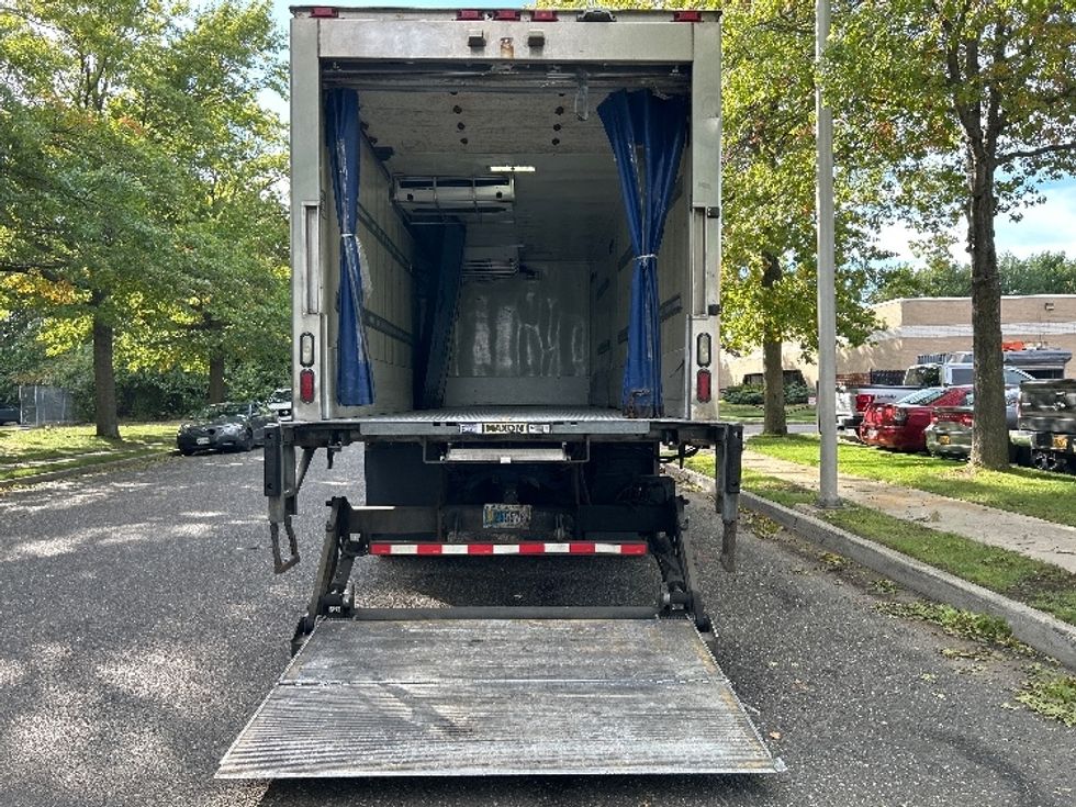 Refrigerated Truck-Light and Medium Duty Trucks-Freightliner-2020-M2-West Babylon-NY-186,580\n\t\tmiles-$ 46,500 - Image 9