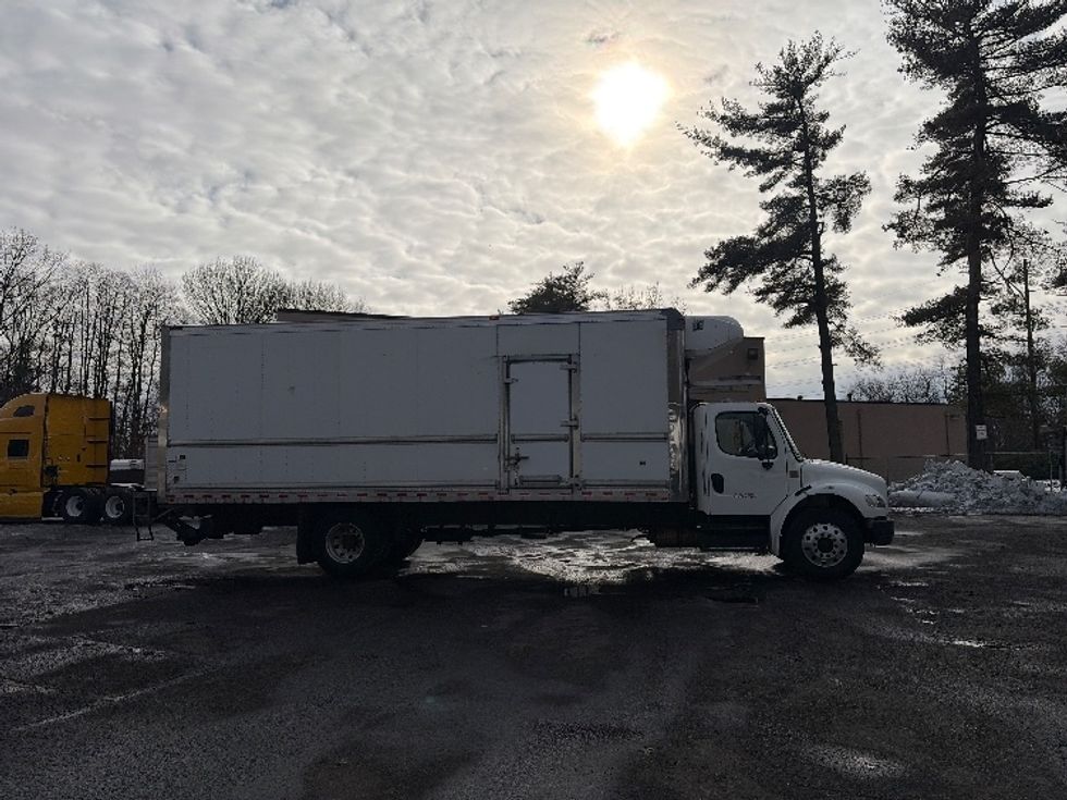 Refrigerated Truck-Light and Medium Duty Trucks-Freightliner-2020-M2-West Babylon-NY-197,419\n\t\tmiles-$ 51,750 - Image 15