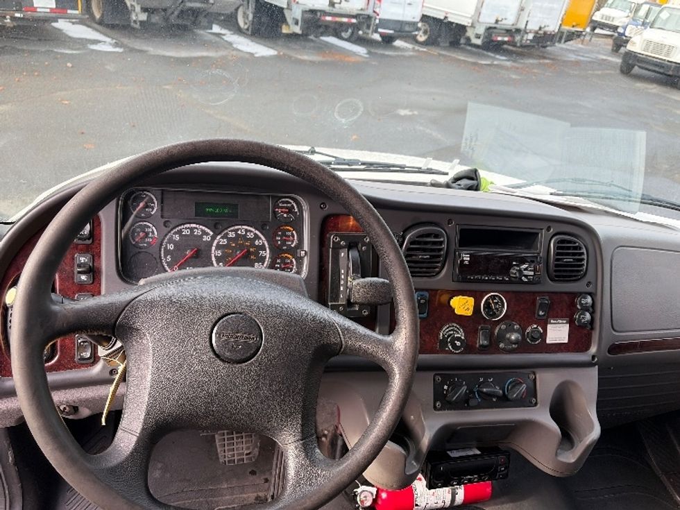 Refrigerated Truck-Light and Medium Duty Trucks-Freightliner-2020-M2-West Babylon-NY-197,419\n\t\tmiles-$ 51,750 - Image 18