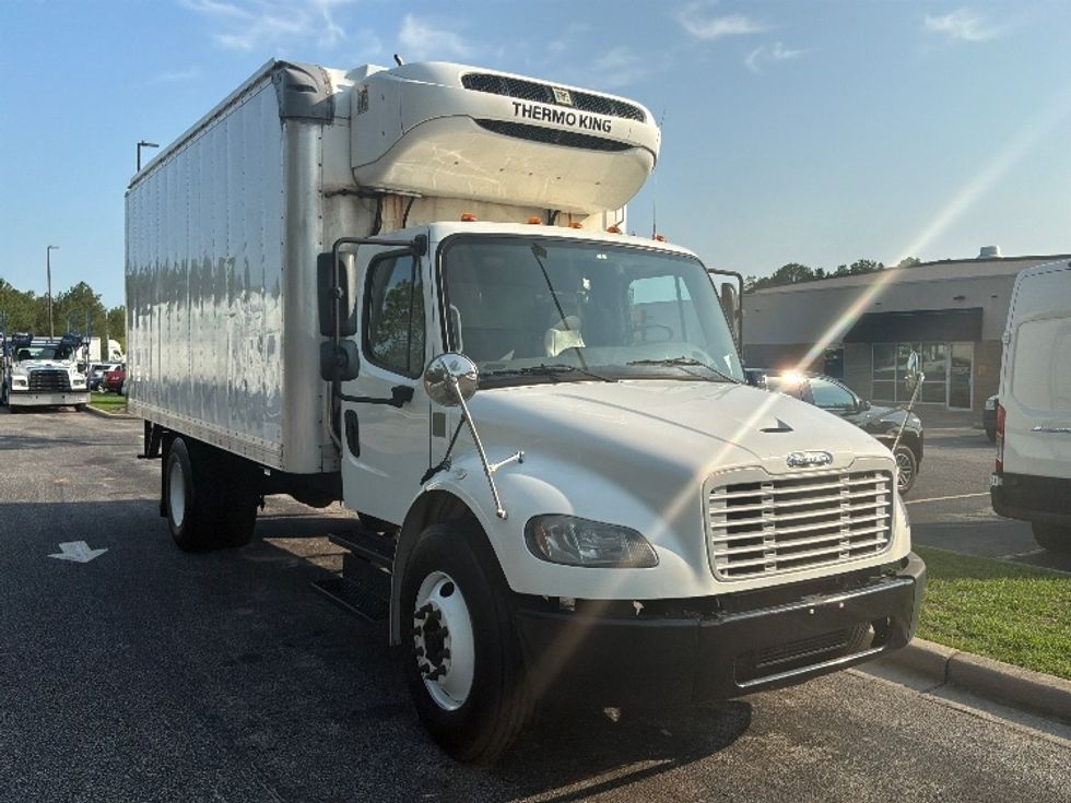 Refrigerated Truck-Light and Medium Duty Trucks-Freightliner-2020-M2-West Columbia-SC-277,424\n\t\tmiles-$ 33,000 - Image 1