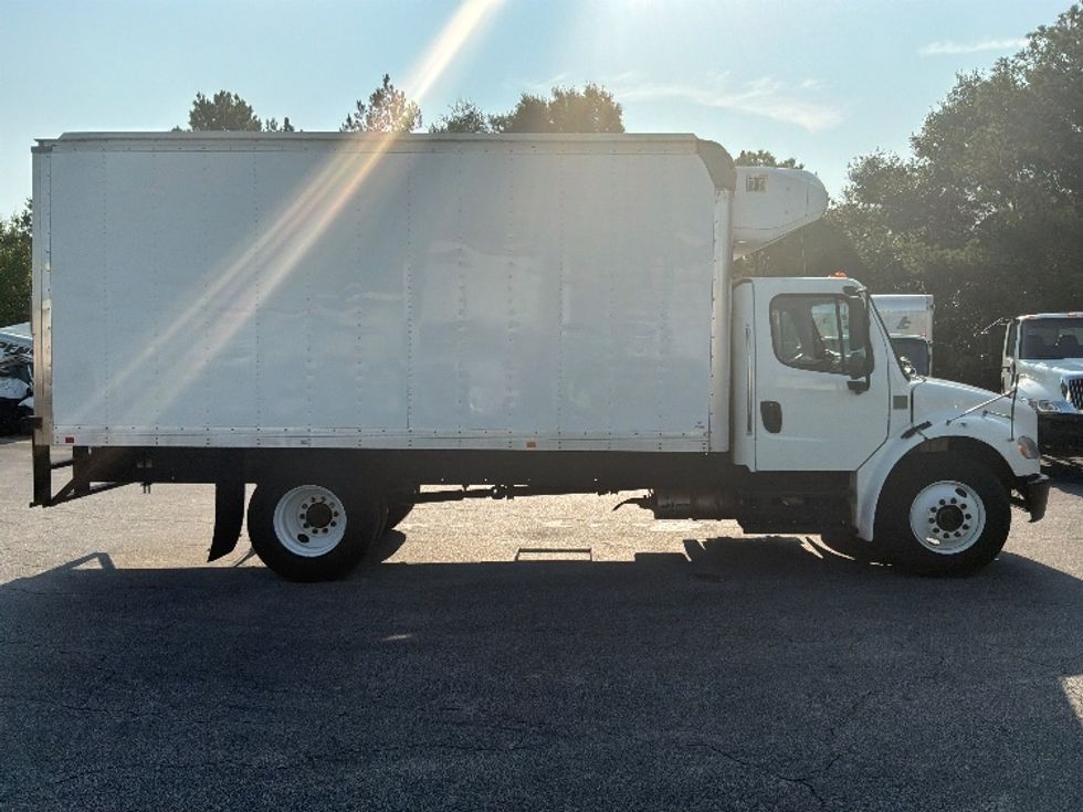 Refrigerated Truck-Light and Medium Duty Trucks-Freightliner-2020-M2-West Columbia-SC-277,424\n\t\tmiles-$ 33,000 - Image 13