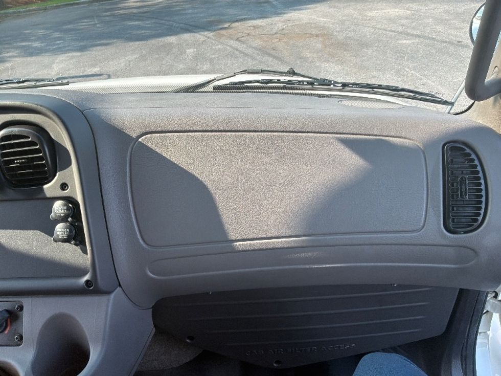 Refrigerated Truck-Light and Medium Duty Trucks-Freightliner-2020-M2-West Columbia-SC-277,424\n\t\tmiles-$ 33,000 - Image 19