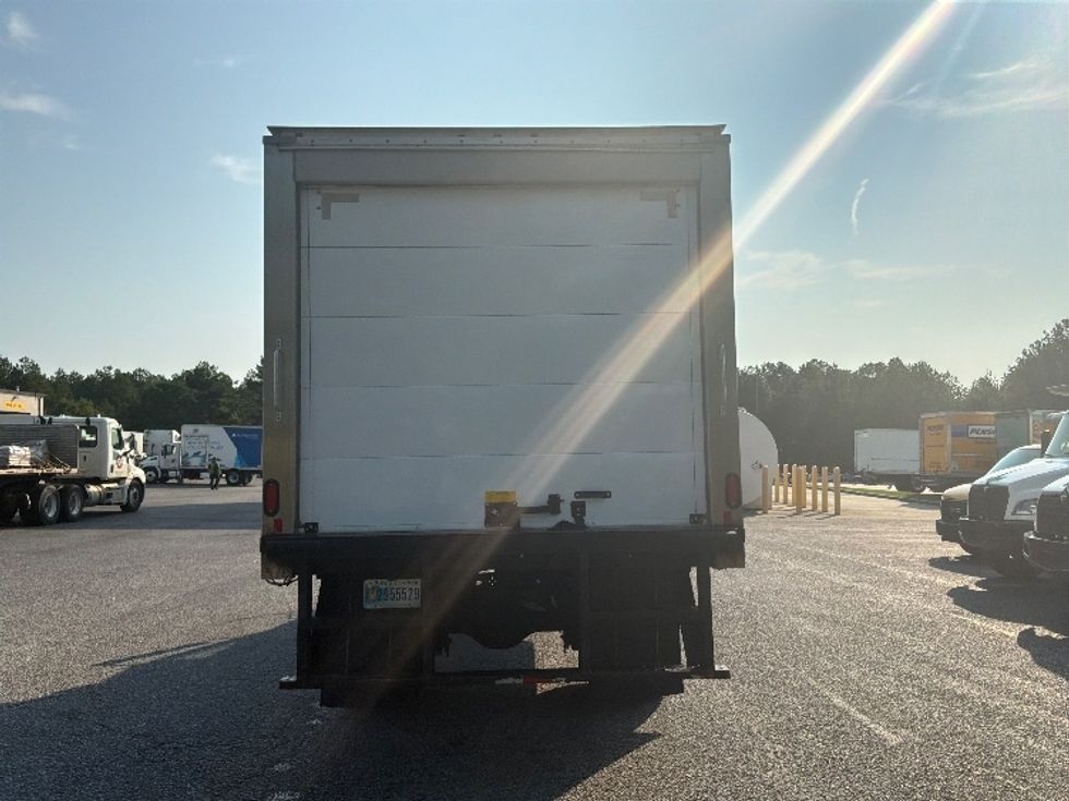 Refrigerated Truck-Light and Medium Duty Trucks-Freightliner-2020-M2-West Columbia-SC-277,424\n\t\tmiles-$ 33,000 - Image 6