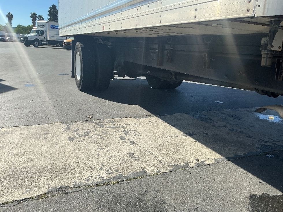 Refrigerated Truck-Light and Medium Duty Trucks-Freightliner-2020-M2-West Sacramento-CA-123,722\n\t\tmiles-$ 55,000 - Image 14