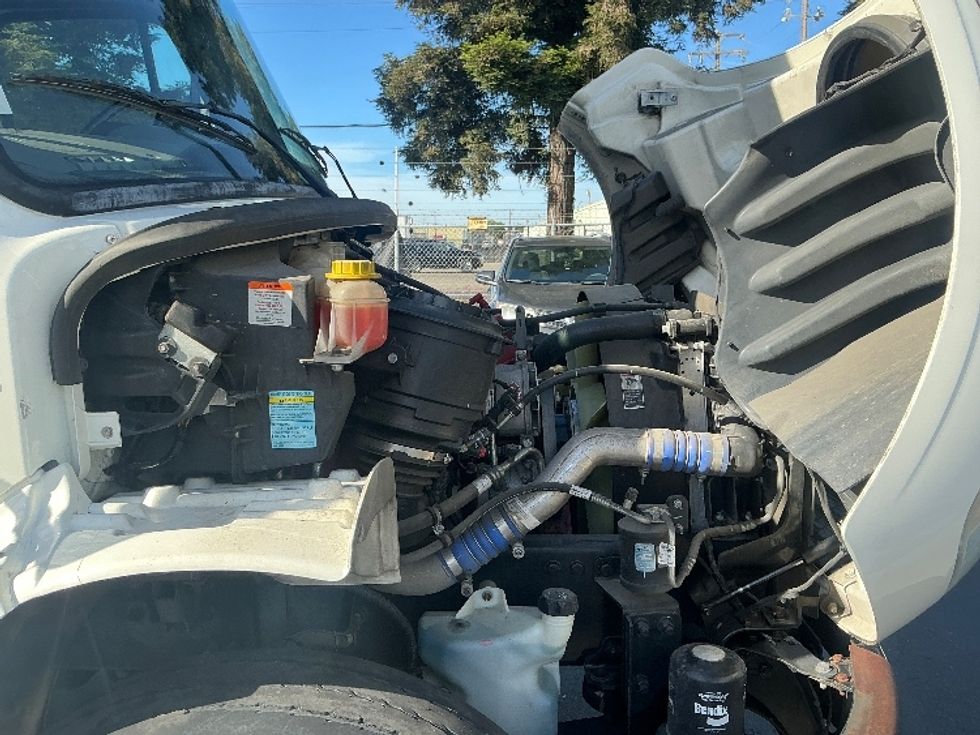 Refrigerated Truck-Light and Medium Duty Trucks-Freightliner-2020-M2-West Sacramento-CA-123,722\n\t\tmiles-$ 55,000 - Image 21