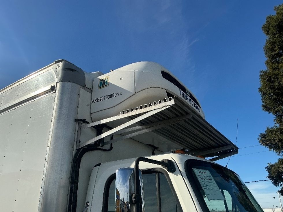 Refrigerated Truck-Light and Medium Duty Trucks-Freightliner-2020-M2-West Sacramento-CA-123,722\n\t\tmiles-$ 55,000 - Image 24