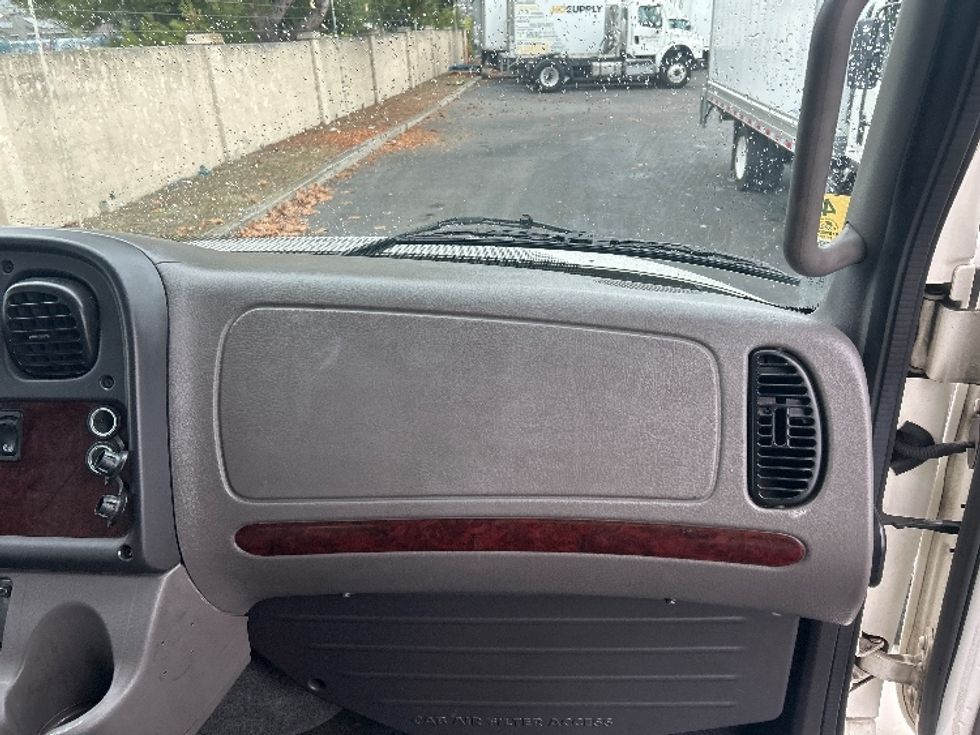 Refrigerated Truck-Light and Medium Duty Trucks-Freightliner-2020-M2-West Sacramento-CA-150,902\n\t\tmiles-$ 62,750 - Image 20