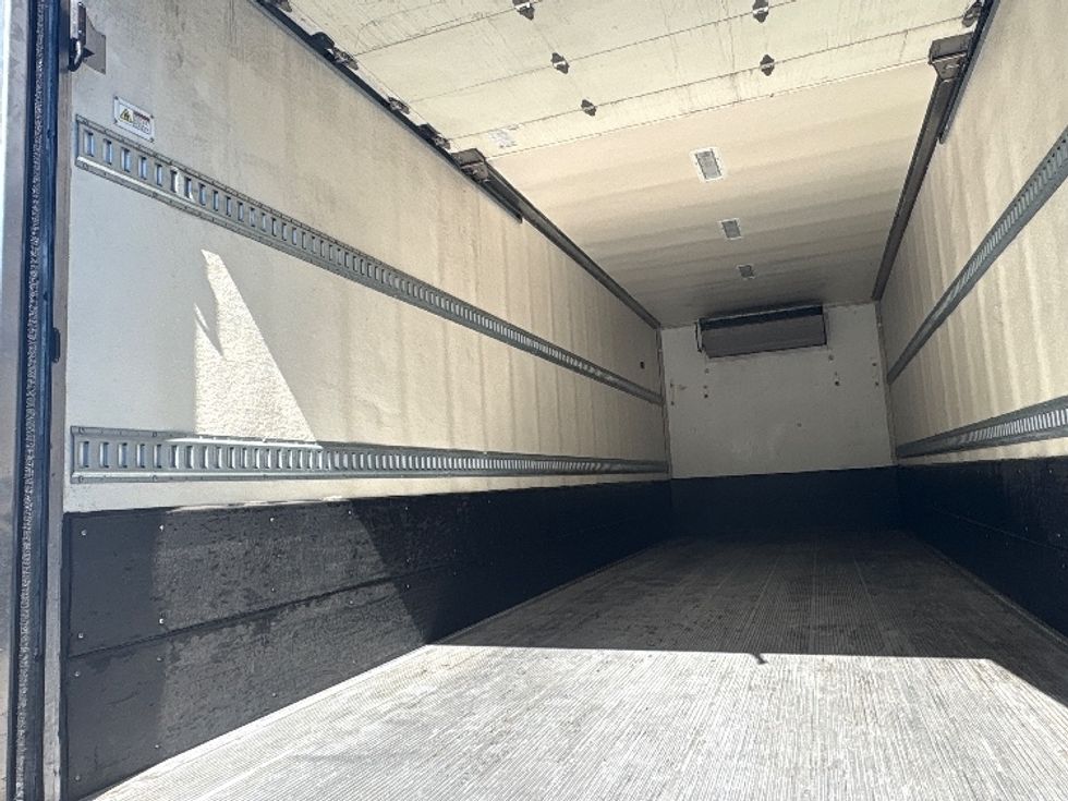 Refrigerated Truck-Light and Medium Duty Trucks-Freightliner-2020-M2-West Sacramento-CA-173,236\n\t\tmiles-$ 55,500 - Image 10