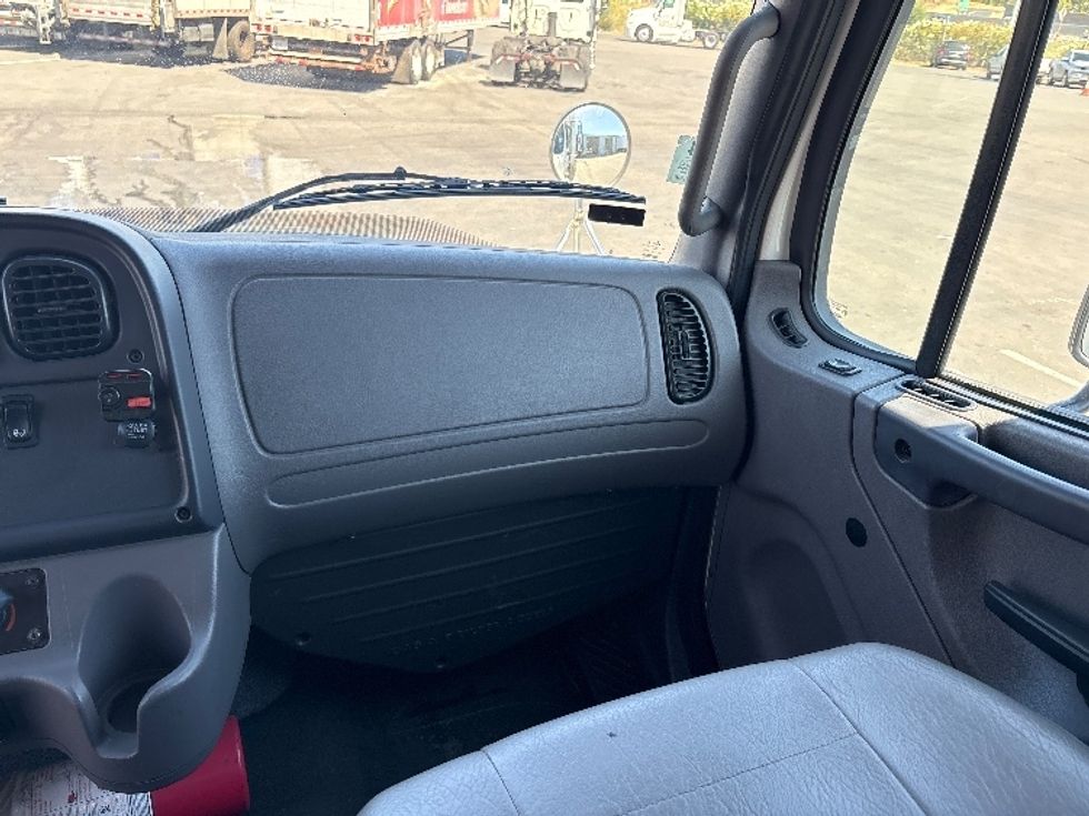 Refrigerated Truck-Light and Medium Duty Trucks-Freightliner-2020-M2-West Sacramento-CA-173,236\n\t\tmiles-$ 55,500 - Image 20