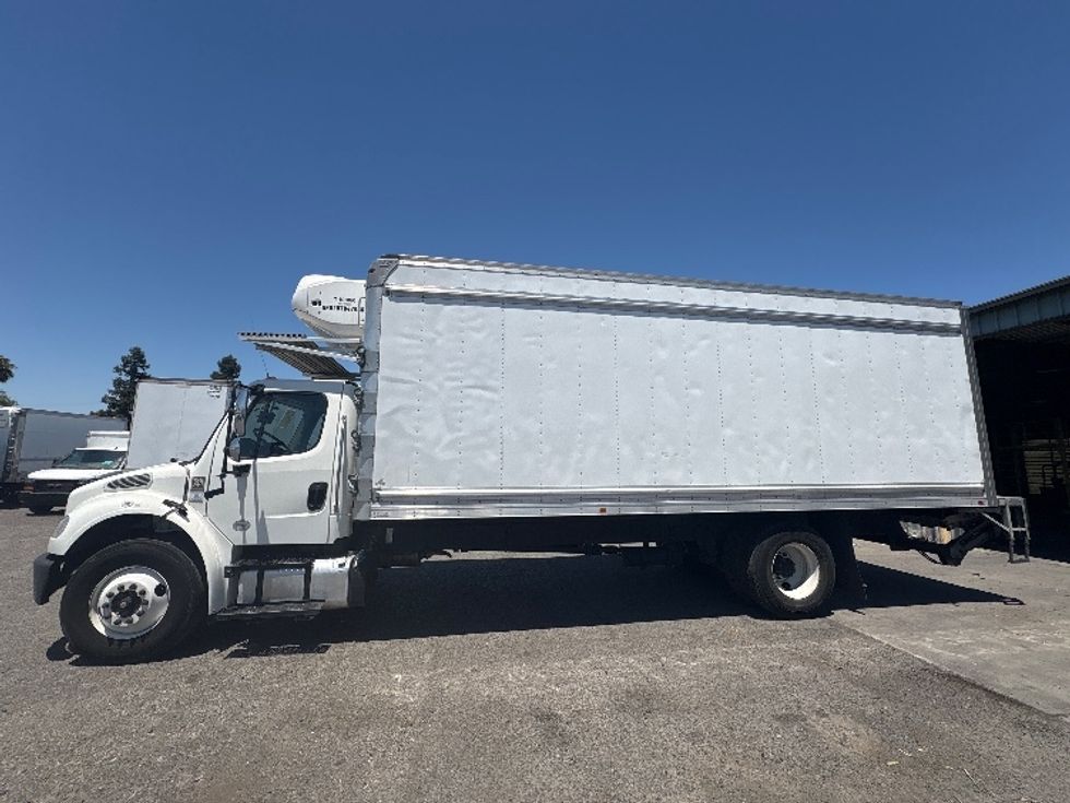 Refrigerated Truck-Light and Medium Duty Trucks-Freightliner-2020-M2-West Sacramento-CA-173,236\n\t\tmiles-$ 55,500 - Image 4