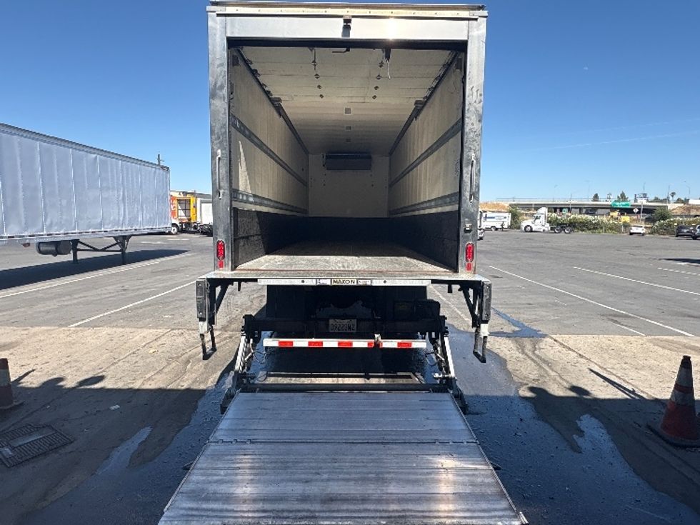Refrigerated Truck-Light and Medium Duty Trucks-Freightliner-2020-M2-West Sacramento-CA-173,236\n\t\tmiles-$ 55,500 - Image 8