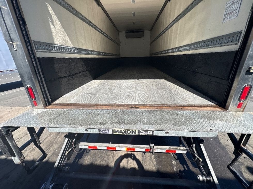 Refrigerated Truck-Light and Medium Duty Trucks-Freightliner-2020-M2-West Sacramento-CA-173,236\n\t\tmiles-$ 55,500 - Image 9