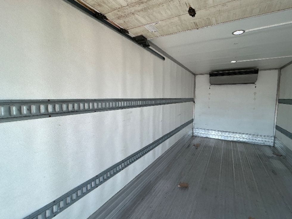 Refrigerated Truck-Light and Medium Duty Trucks-Freightliner-2020-M2-West Sacramento-CA-177,819\n\t\tmiles-$ 51,750 - Image 11