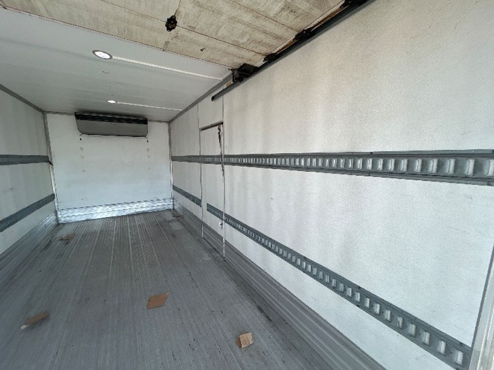 Refrigerated Truck-Light and Medium Duty Trucks-Freightliner-2020-M2-West Sacramento-CA-177,819\n\t\tmiles-$ 51,750 - Image 12