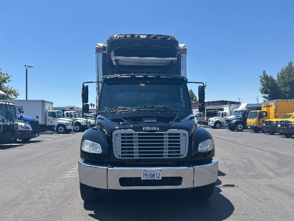 Refrigerated Truck-Light and Medium Duty Trucks-Freightliner-2020-M2-West Sacramento-CA-177,819\n\t\tmiles-$ 51,750 - Image 2
