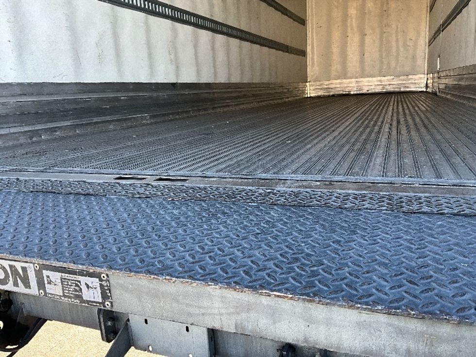 Refrigerated Truck-Light and Medium Duty Trucks-Freightliner-2020-M2-West Sacramento-CA-178,597\n\t\tmiles-$ 59,250 - Image 10