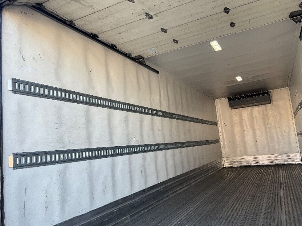 Refrigerated Truck-Light and Medium Duty Trucks-Freightliner-2020-M2-West Sacramento-CA-178,597\n\t\tmiles-$ 59,250 - Image 11