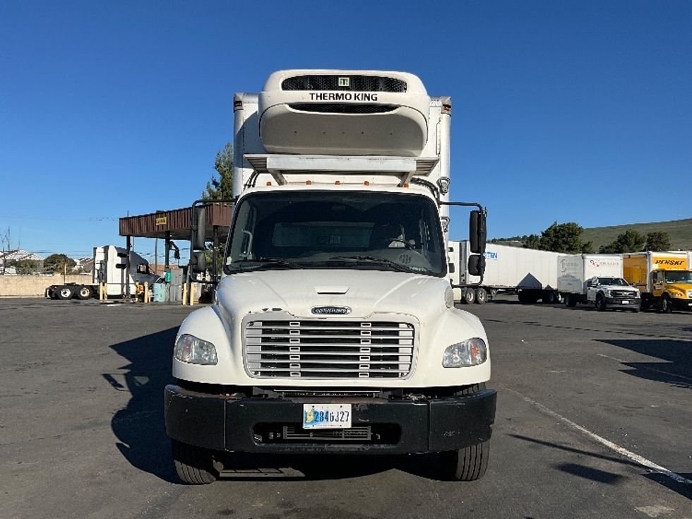 Refrigerated Truck-Light and Medium Duty Trucks-Freightliner-2020-M2-West Sacramento-CA-178,597\n\t\tmiles-$ 59,250 - Image 2