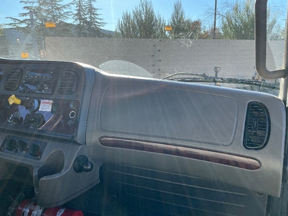 Refrigerated Truck-Light and Medium Duty Trucks-Freightliner-2020-M2-West Sacramento-CA-178,597\n\t\tmiles-$ 59,250 - Image 21