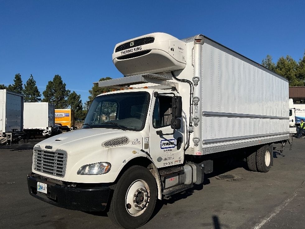 Refrigerated Truck-Light and Medium Duty Trucks-Freightliner-2020-M2-West Sacramento-CA-178,597\n\t\tmiles-$ 59,250 - Image 3