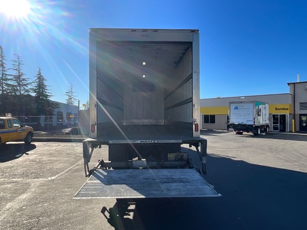 Refrigerated Truck-Light and Medium Duty Trucks-Freightliner-2020-M2-West Sacramento-CA-178,597\n\t\tmiles-$ 59,250 - Image 9