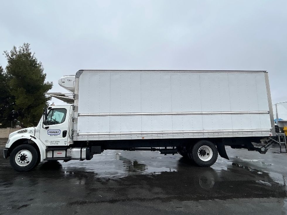 Refrigerated Truck-Light and Medium Duty Trucks-Freightliner-2020-M2-West Sacramento-CA-199,916\n\t\tmiles-$ 56,250 - Image 4
