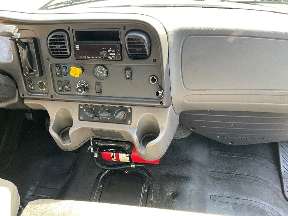 Refrigerated Truck-Light and Medium Duty Trucks-Freightliner-2020-M2-West Sacramento-CA-227,605\n\t\tmiles-$ 52,750 - Image 21