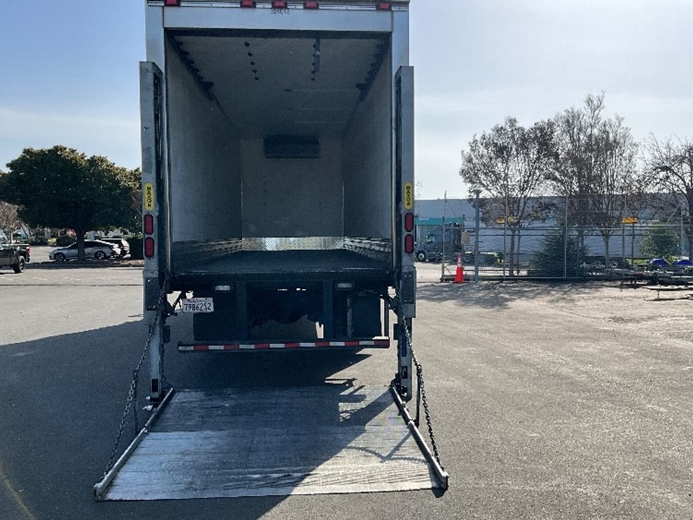Refrigerated Truck-Light and Medium Duty Trucks-Freightliner-2020-M2-West Sacramento-CA-227,605\n\t\tmiles-$ 52,750 - Image 9