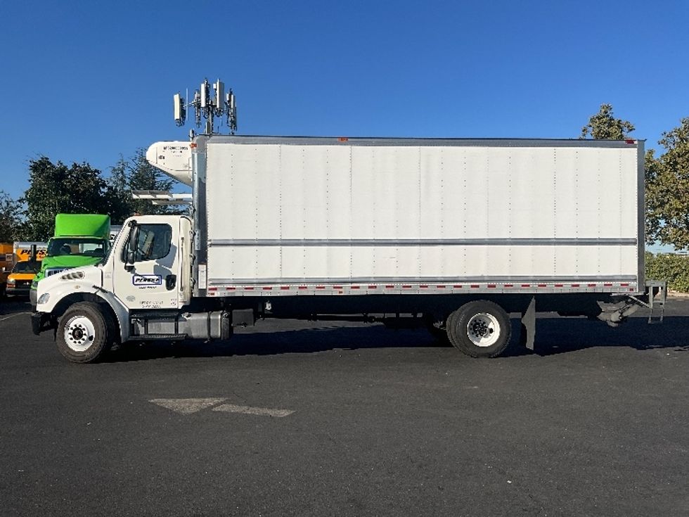 Refrigerated Truck-Light and Medium Duty Trucks-Freightliner-2020-M2-West Sacramento-CA-227,639\n\t\tmiles-$ 52,750 - Image 4