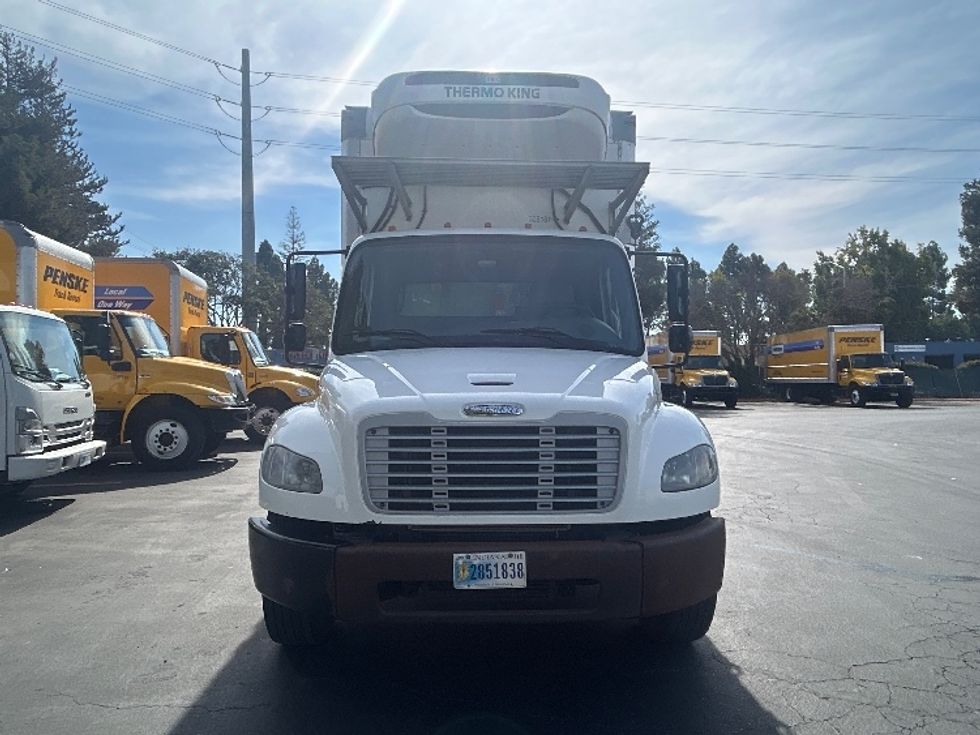 Refrigerated Truck-Light and Medium Duty Trucks-Freightliner-2020-M2-West Sacramento-CA-241,263\n\t\tmiles-$ 49,250 - Image 2