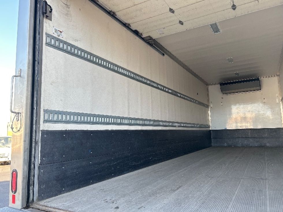 Refrigerated Truck-Light and Medium Duty Trucks-Freightliner-2020-M2-West Sacramento-CA-241,567\n\t\tmiles-$ 44,500 - Image 11