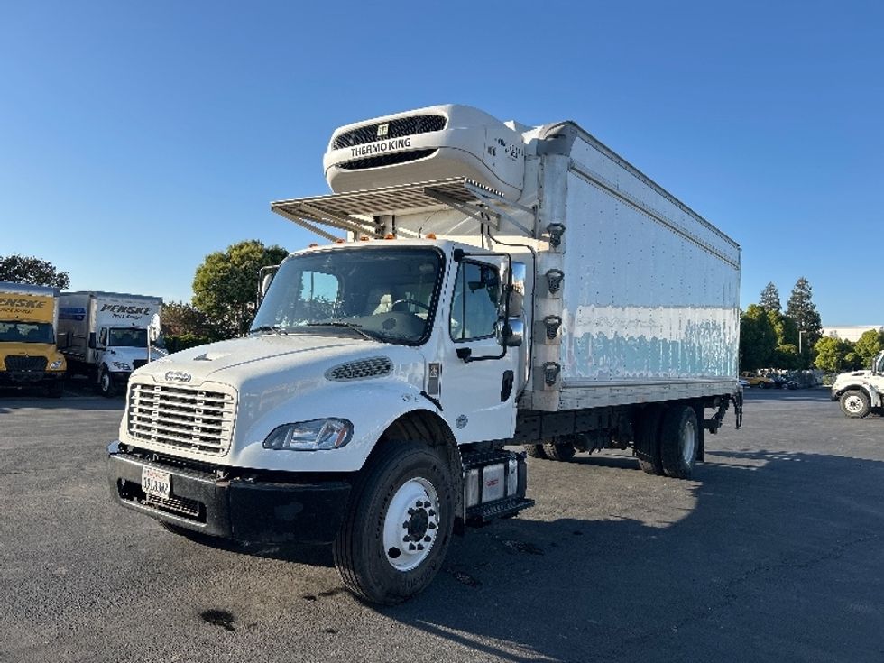 Refrigerated Truck-Light and Medium Duty Trucks-Freightliner-2020-M2-West Sacramento-CA-241,567\n\t\tmiles-$ 44,500 - Image 3