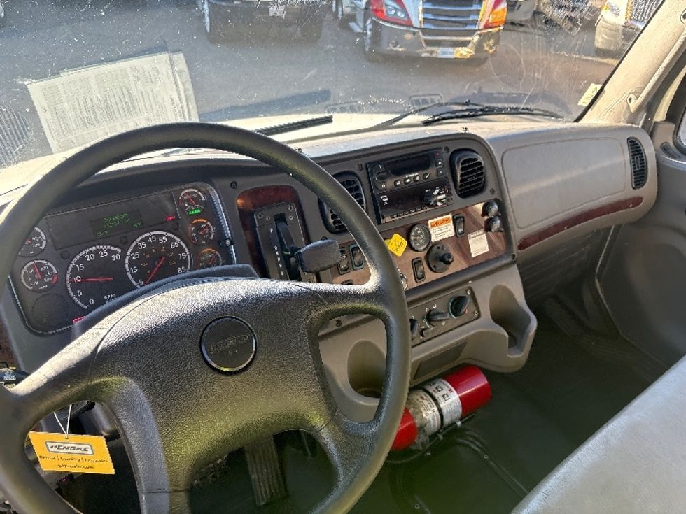 Refrigerated Truck-Light and Medium Duty Trucks-Freightliner-2020-M2-West Sacramento-CA-261,198\n\t\tmiles-$ 46,250 - Image 18