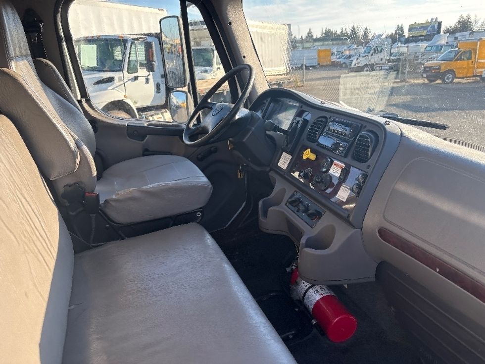 Refrigerated Truck-Light and Medium Duty Trucks-Freightliner-2020-M2-West Sacramento-CA-261,198\n\t\tmiles-$ 46,250 - Image 22