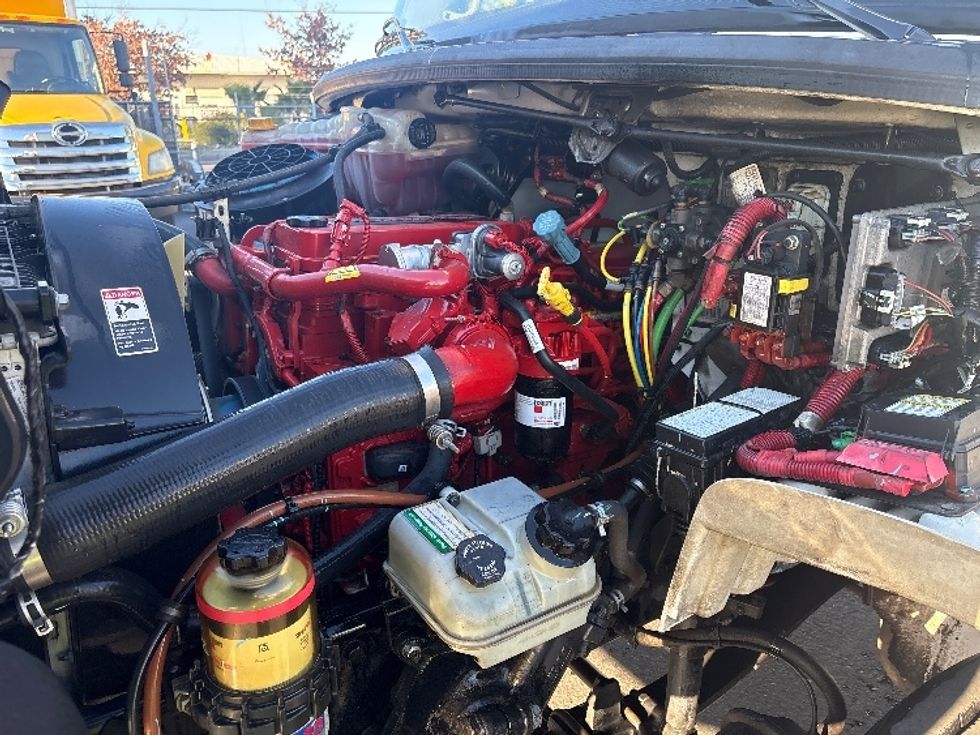 Refrigerated Truck-Light and Medium Duty Trucks-Freightliner-2020-M2-West Sacramento-CA-261,198\n\t\tmiles-$ 46,250 - Image 24