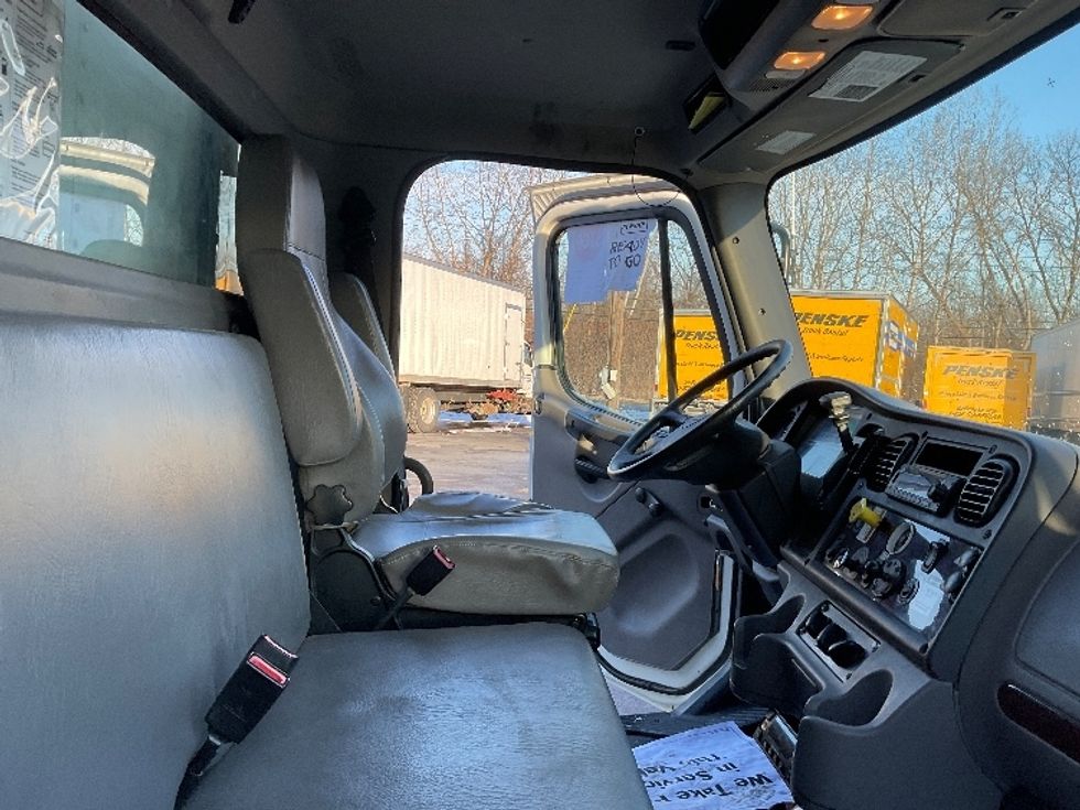 Refrigerated Truck-Light and Medium Duty Trucks-Freightliner-2020-M2-Whitesboro-NY-141,822\n\t\tmiles-$ 56,500 - Image 22