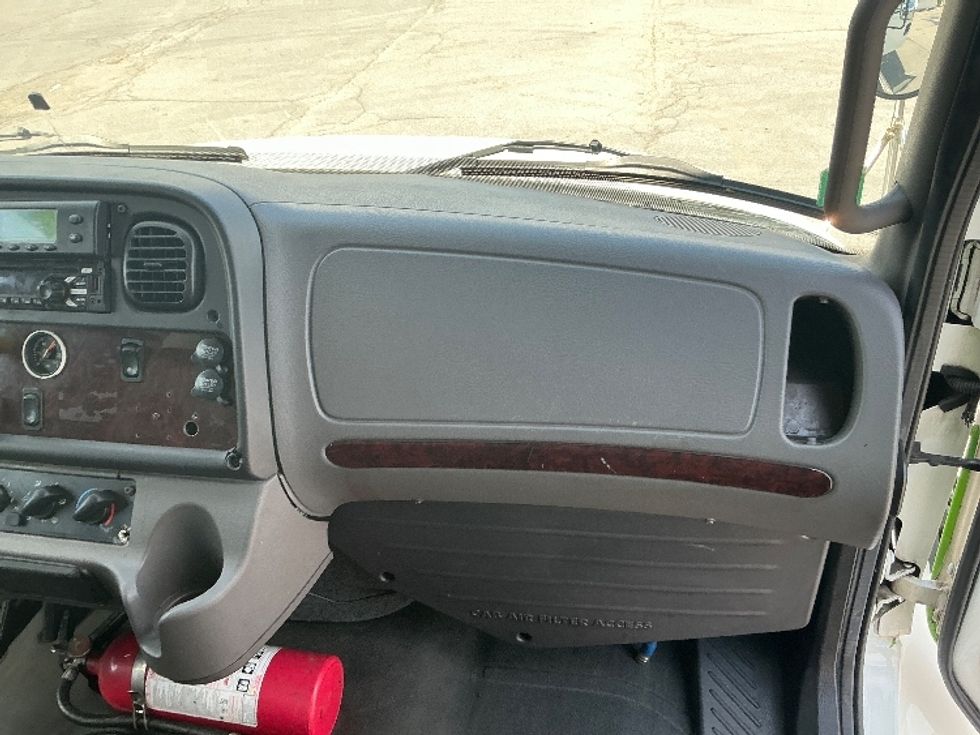 Refrigerated Truck-Light and Medium Duty Trucks-Freightliner-2020-M2-Wilkes Barre-PA-248,041\n\t\tmiles-$ 41,250 - Image 21