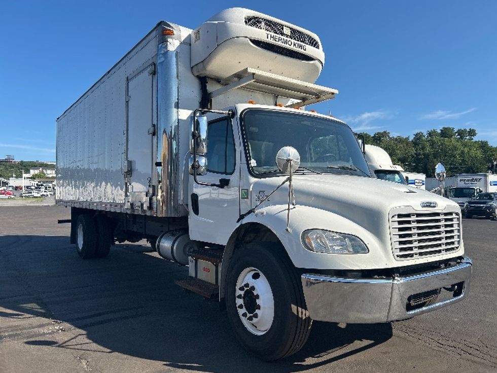Refrigerated Truck-Light and Medium Duty Trucks-Freightliner-2020-M2-Wilkes Barre-PA-255,273\n\t\tmiles-$ 28,000 - Image 1