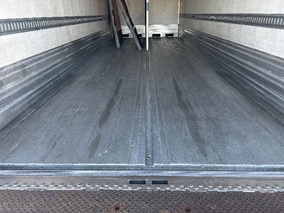 Refrigerated Truck-Light and Medium Duty Trucks-Freightliner-2020-M2-Wilkes Barre-PA-255,273\n\t\tmiles-$ 28,000 - Image 10