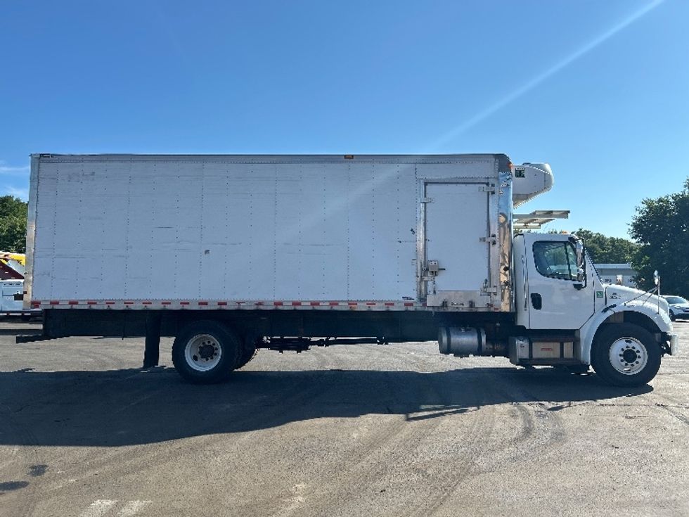 Refrigerated Truck-Light and Medium Duty Trucks-Freightliner-2020-M2-Wilkes Barre-PA-255,273\n\t\tmiles-$ 28,000 - Image 15